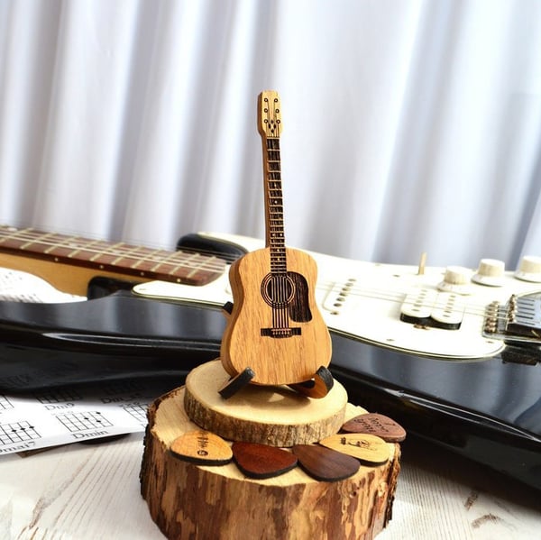 Wooden Acoustic Guitar Pick Box🎸