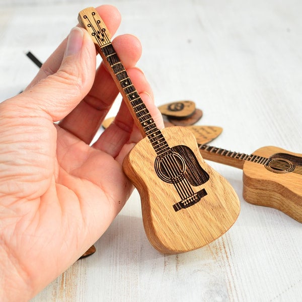 Wooden Acoustic Guitar Pick Box🎸