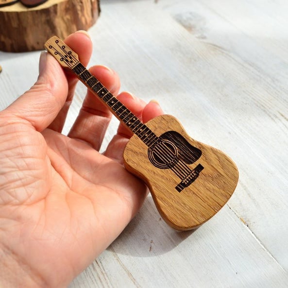 Wooden Acoustic Guitar Pick Box🎸