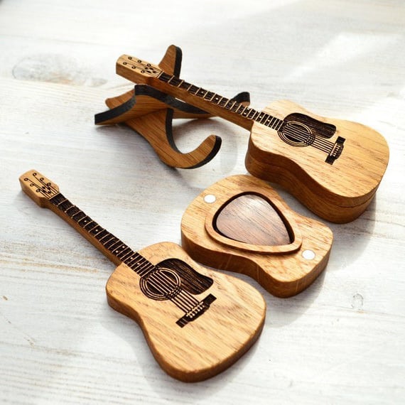 Wooden Acoustic Guitar Pick Box🎸