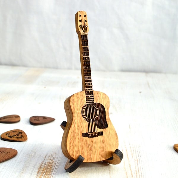 Wooden Acoustic Guitar Pick Box🎸