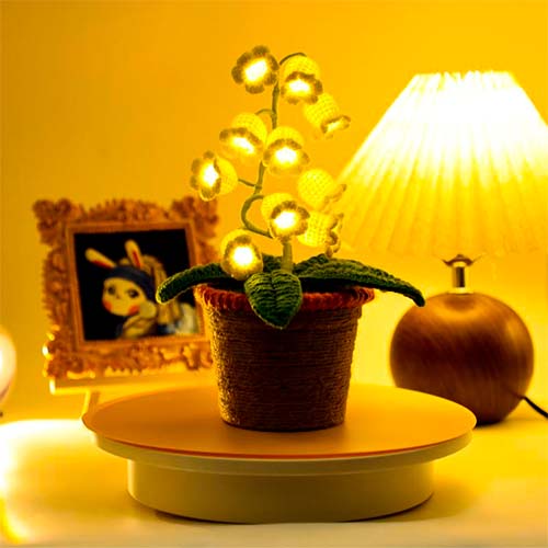 Realistic Crocheted Lily With Trevol Potted Light